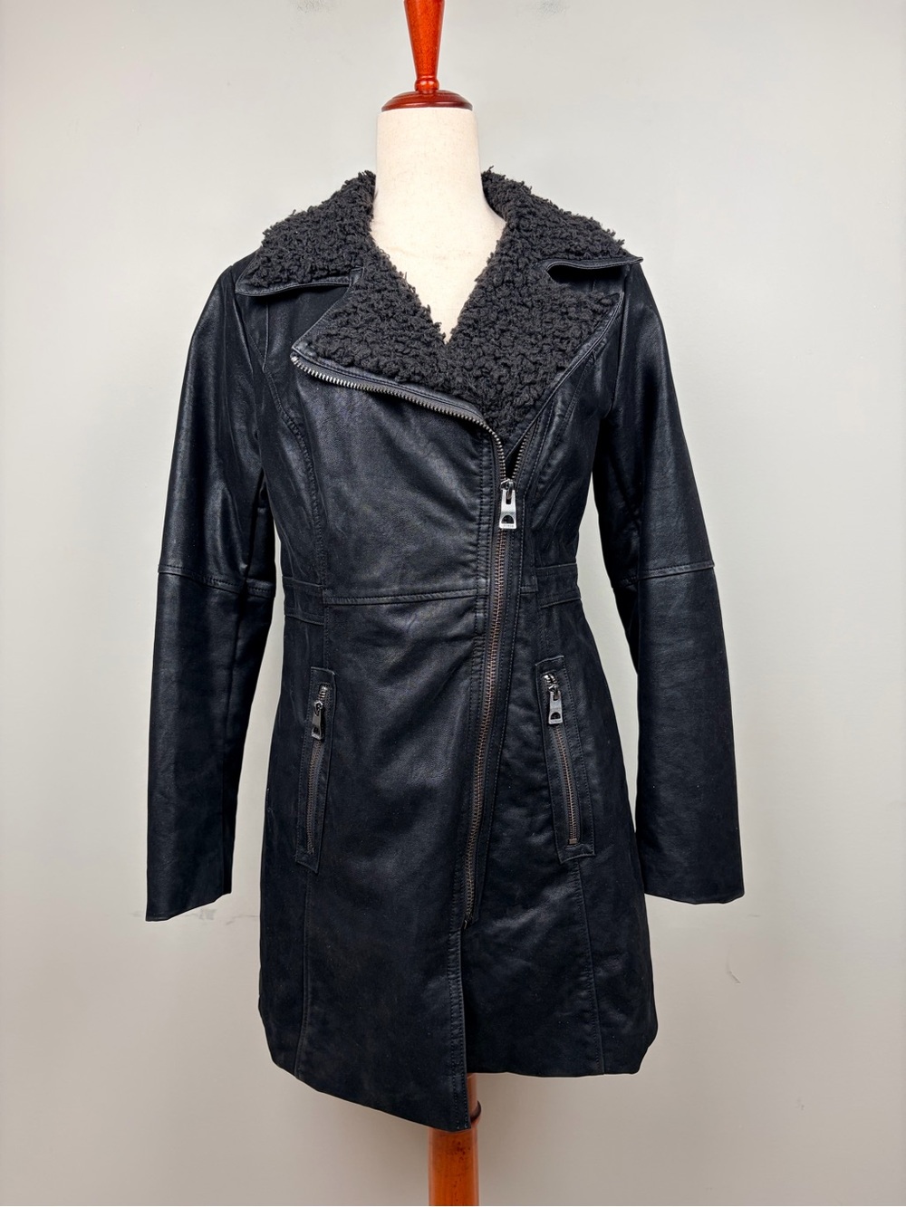 Guess Black Faux Leather Sherpa‎ Collar Moto Coat Jacket Women’s Small Y2K